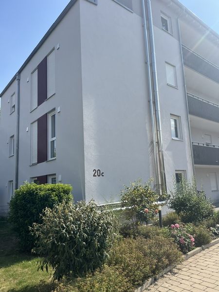 Großzügige 3-Zimmer-Wohnung (105 m²) mit hochwertiger Ausstattung, TG-Stellplätzen und Top-Anbindung
